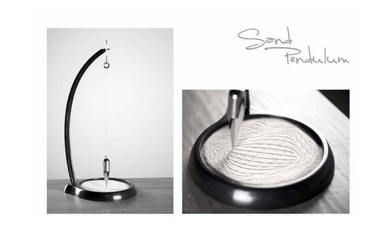 Gravity sand swing sand table